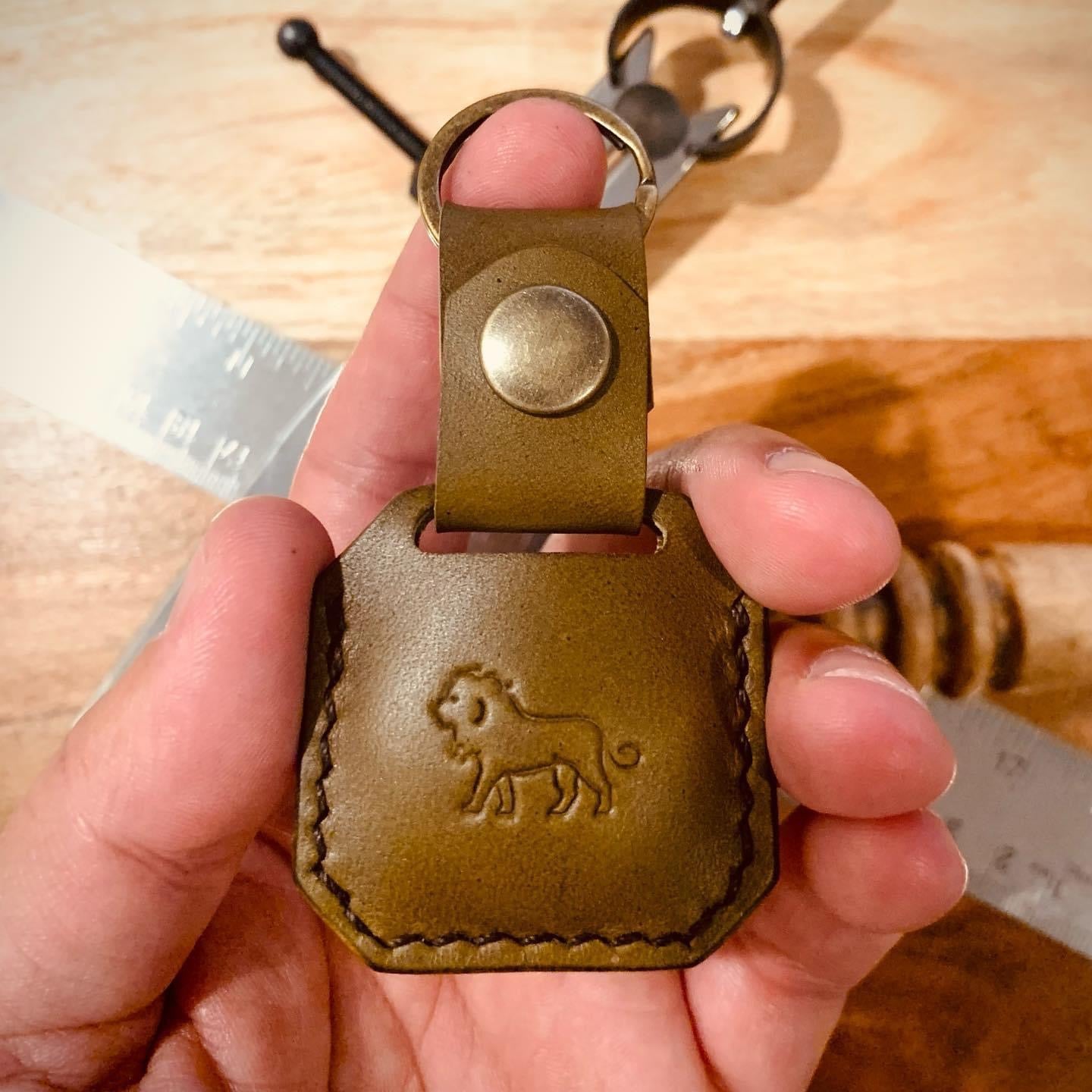 The Finder - Apple Air Tag Keychain